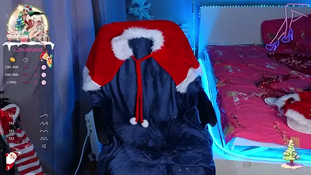 SexyTrixyLove online show from December 22, 2024, 9:33 am