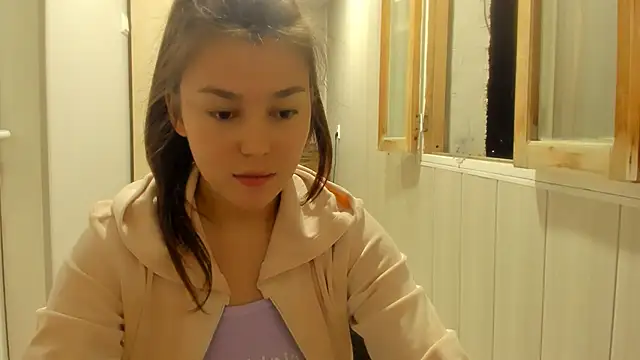 LunaXmii online show from September 23, 2025, 8:12 pm