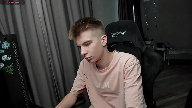 Oscar  xxl online show from January 8, 2026, 8:49 am