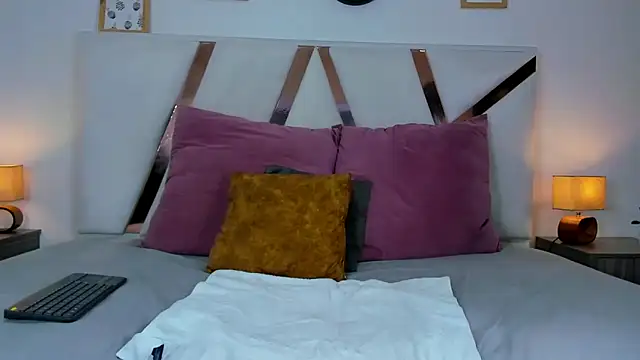 Snapshot of JaylaScott__ chatting on February 4, 2025, 6:06 pm JaylaScott online show from February 4, 2025, 6:06 pm