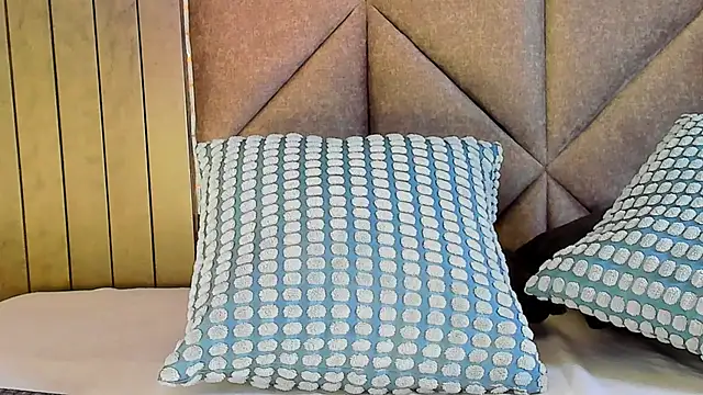 JaylaScott   online show from February 24, 2026, 11:41 am