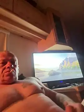 JakubW79 online show from May 10, 2026, 1:33 am
