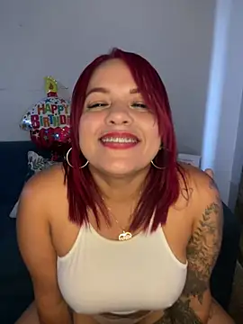EmmaHot online show from January 3, 2025, 8:22 pm