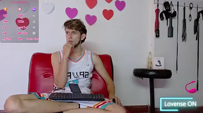 Deim  online show from February 15, 2025, 7:28 pm