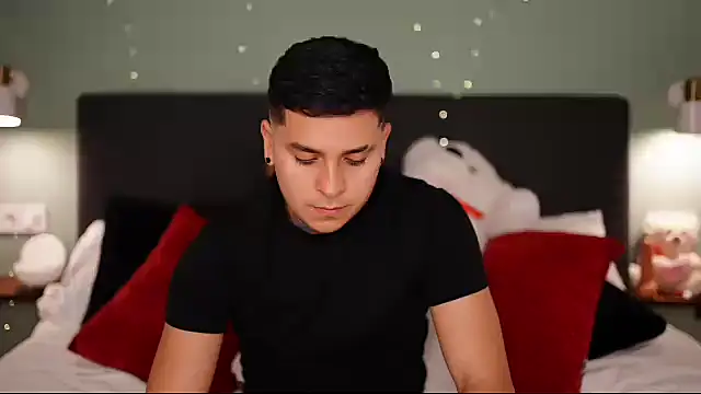 Snapshot of crazyrabbits chatting on February 12, 2025, 9:22 pm crazyrabbits online show from February 12, 2025, 9:22 pm