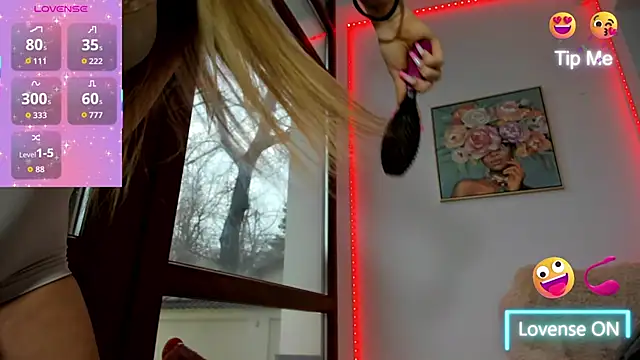 Mia  Milan online show from April 10, 2026, 5:12 am