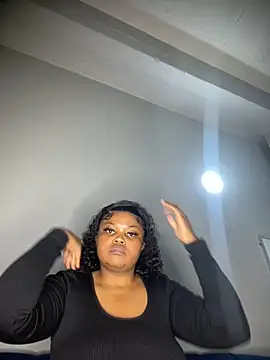 Curveysinaa online show from September 28, 2025, 7:08 pm