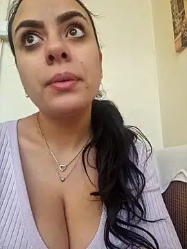 ElyzaIbarra online show from February 13, 2025, 5:58 am