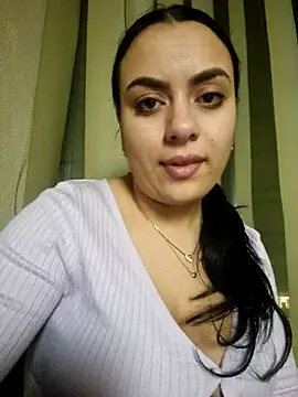 ElyzaIbarra online show from February 22, 2025, 3:12 am