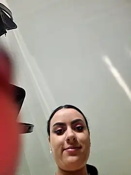 ElyzaIbarra online show from February 23, 2025, 8:28 am