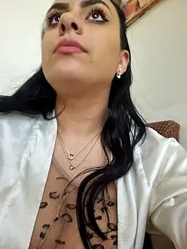 ElyzaIbarra online show from February 23, 2025, 2:35 pm