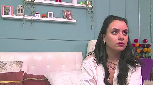 ElyzaIbarra online show from March 20, 2025, 3:36 pm