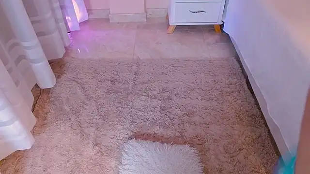 dilan sp online show from October 23, 2025, 4:34 am