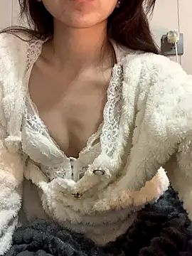 Snapshot of Aimeil chatting on December 5, 2024, 7:27 am Aimeil online show from December 5, 2024, 7:27 am