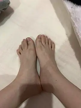 Snapshot of Aimeil chatting on December 10, 2024, 3:44 pm Aimeil online show from December 10, 2024, 3:44 pm