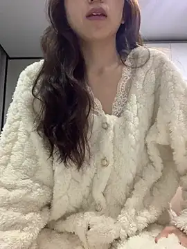 Snapshot of Aimeil chatting on March 10, 2025, 1:32 pm Aimeil online show from March 10, 2025, 1:32 pm