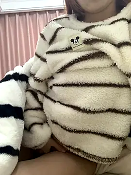 Snapshot of Aimeil chatting on December 14, 2025, 6:45 pm Aimeil online show from December 14, 2025, 6:45 pm