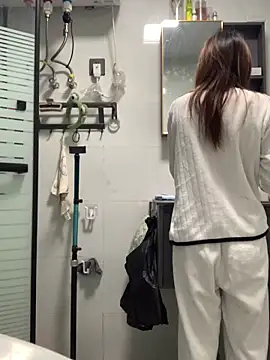 Snapshot of Aimeil chatting on April 4, 2026, 3:09 pm Aimeil online show from April 4, 2026, 3:09 pm