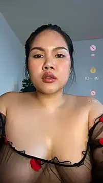 Snapshot of ammivami chatting on December 7, 2024, 10:23 am ammivami online show from December 7, 2024, 10:23 am