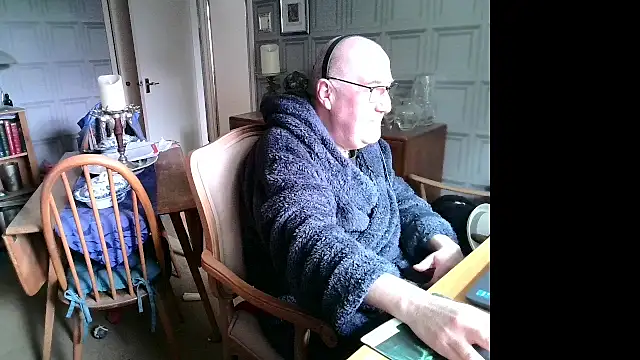 Adamdaddybear online show from March 17, 2025, 9:33 am