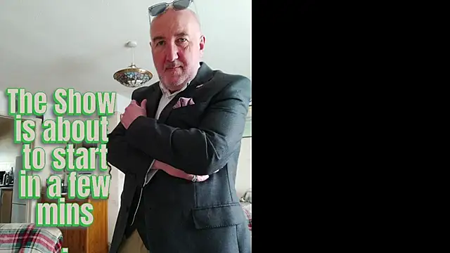 Adamdaddybear online show from September 9, 2025, 7:19 am