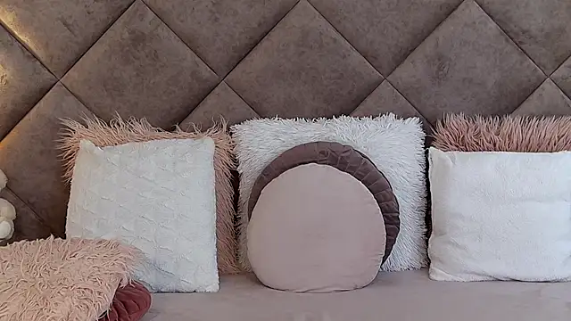 JaquelineM online show from February 11, 2025, 10:37 am