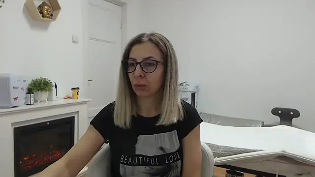 SukyGirl online show from December 28, 2024, 9:09 am