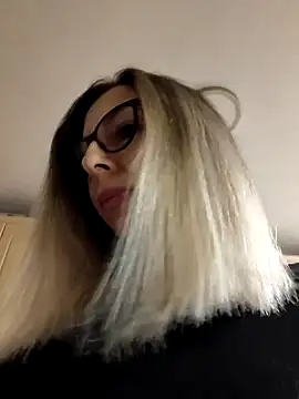 SukyGirl online show from January 3, 2025, 5:28 am