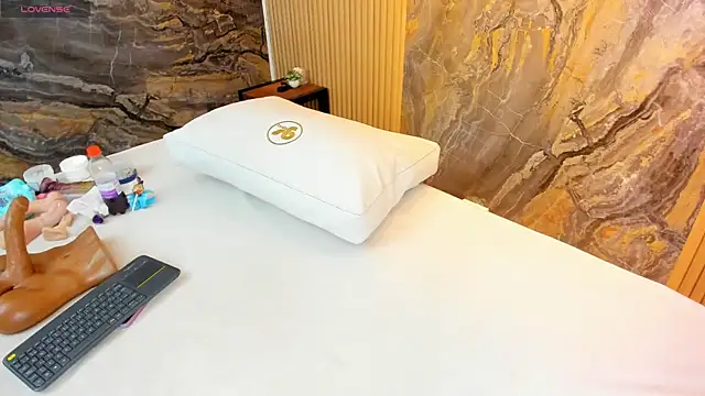 ella harper online show from February 18, 2025, 5:53 am