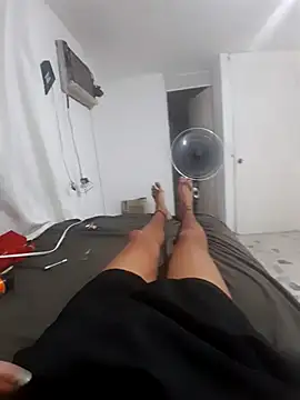 Snapshot of elcobin chatting on February 17, 2025, 10:29 am elcobin online show from February 17, 2025, 10:29 am