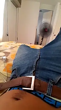 Snapshot of elcobin chatting on March 1, 2025, 12:07 am elcobin online show from March 1, 2025, 12:07 am