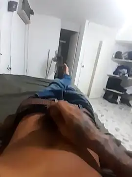 Snapshot of elcobin chatting on March 18, 2025, 6:03 am elcobin online show from March 18, 2025, 6:03 am