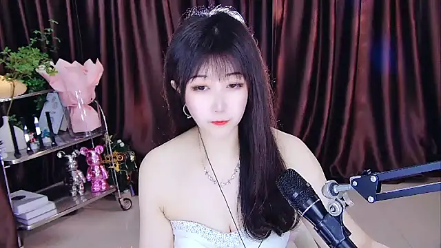 xiaoya666--baby online show from March 3, 2025, 2:26 pm