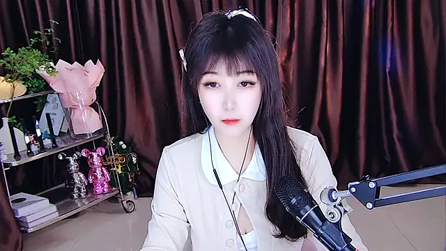 xiaoya666--baby online show from March 7, 2025, 2:04 am