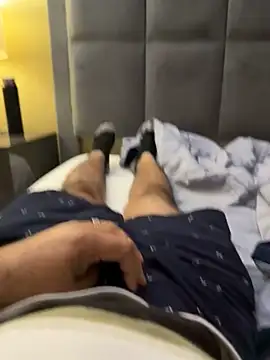 cryptoman1119 online show from February 26, 2025, 12:47 pm