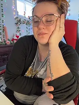 Snapshot of Sweetleeahxx chatting on March 27, 2026, 12:27 pm Sweetleeahxx online show from March 27, 2026, 12:27 pm