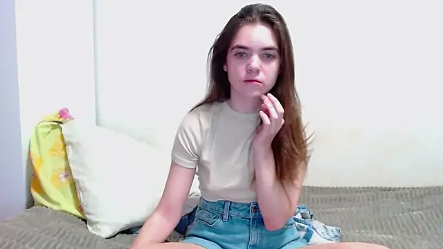 Snapshot of SallyMkn chatting on December 17, 2024, 10:34 am SallyMkn online show from December 17, 2024, 10:34 am