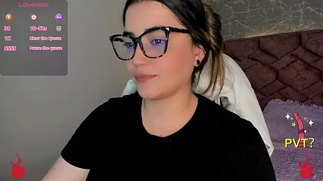 Lucia star   online show from December 2, 2024, 7:16 pm