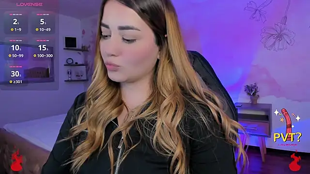 Lucia star   online show from March 12, 2025, 3:46 am