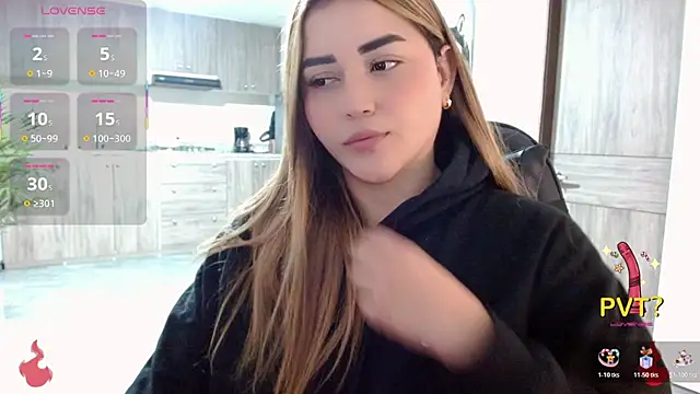 Lucia star   online show from December 5, 2025, 12:19 am