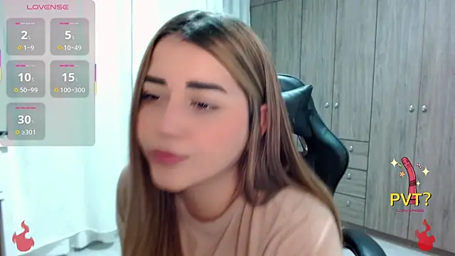 Lucia star   online show from December 14, 2025, 12:27 am