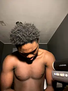 Festivitiesking1 online show from December 5, 2025, 12:36 pm