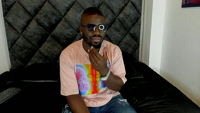 Latrellx7 online show from October 11, 2025, 3:28 am