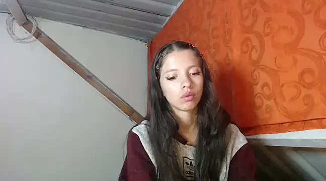 Snapshot of sweetdam12 chatting on December 4, 2024, 1:58 am sweetdam12 online show from December 4, 2024, 1:58 am