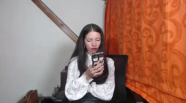 Snapshot of sweetdam12 chatting on December 24, 2024, 12:00 am sweetdam12 online show from December 24, 2024, 12:00 am