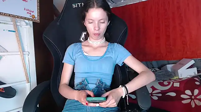 Snapshot of sweetdam12 chatting on January 17, 2025, 7:27 pm sweetdam12 online show from January 17, 2025, 7:27 pm