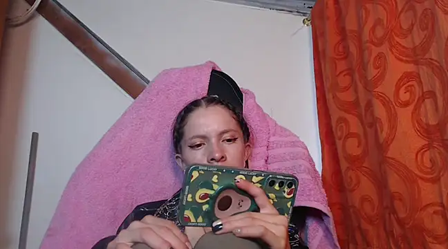 Snapshot of sweetdam12 chatting on January 28, 2025, 8:15 pm sweetdam12 online show from January 28, 2025, 8:15 pm