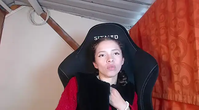 Snapshot of sweetdam12 chatting on February 14, 2025, 8:05 pm sweetdam12 online show from February 14, 2025, 8:05 pm