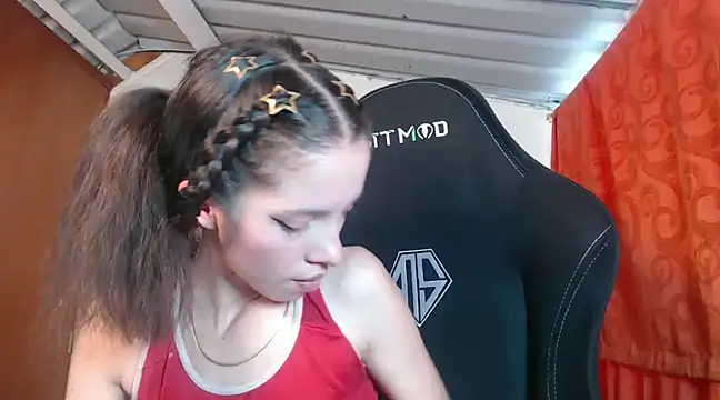 Snapshot of sweetdam12 chatting on February 15, 2025, 5:39 pm sweetdam12 online show from February 15, 2025, 5:39 pm