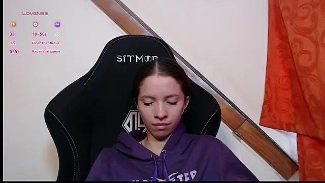 Snapshot of sweetdam12 chatting on March 12, 2025, 6:33 pm sweetdam12 online show from March 12, 2025, 6:33 pm